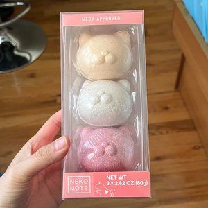 NWT NEKOMOTE Bath Ball Gift Box from Japan